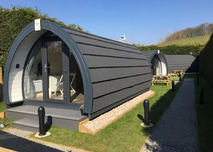 Low Greenlands Holiday Park - Luxury House & Luxury Glamping Pods